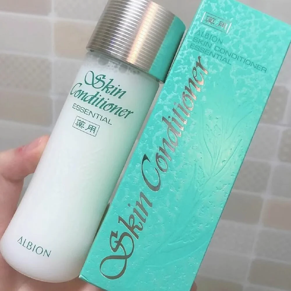 Albion Skin Conditioner Essential 165ml - Balancing Facial Toner - Image 2