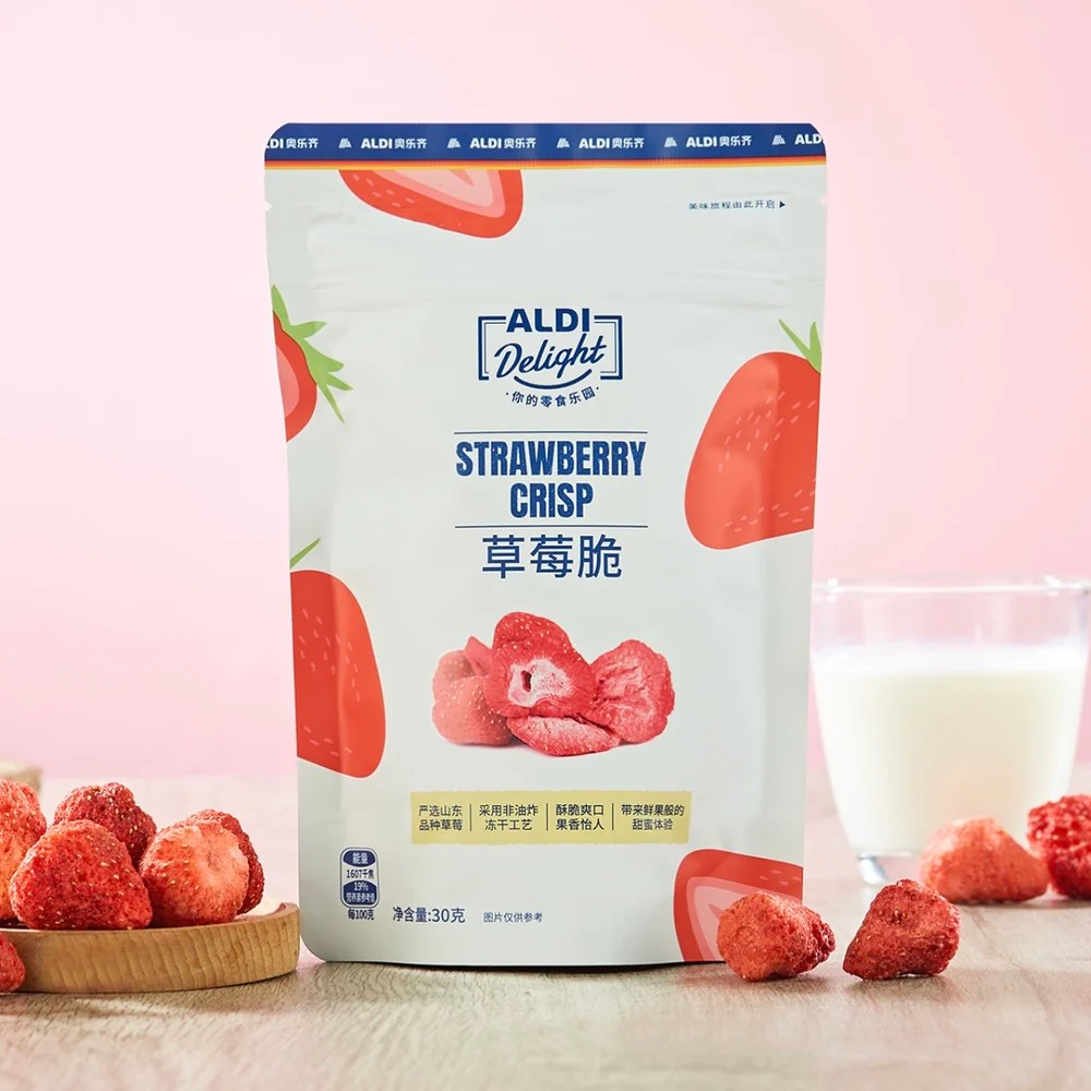 ALDI Delight Strawberry Crisps 30g – Limited Import - Image 2
