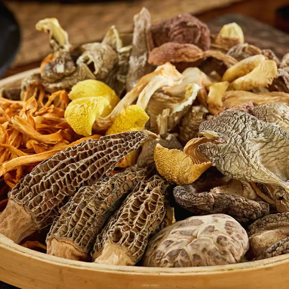 Aldi Eight Mushroom Soup Mix 60g – Limited Import - Dried Assorted Mushrooms for Soup & Hot Pot - Image 2