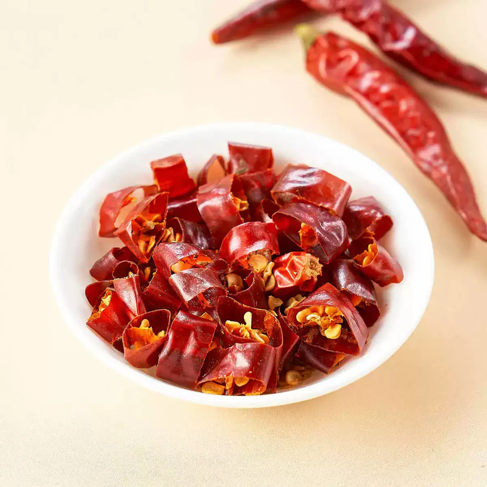 Aldi Value Dried Chili Peppers 50g – Limited Import - Whole Dried Red Chilies - Image 3