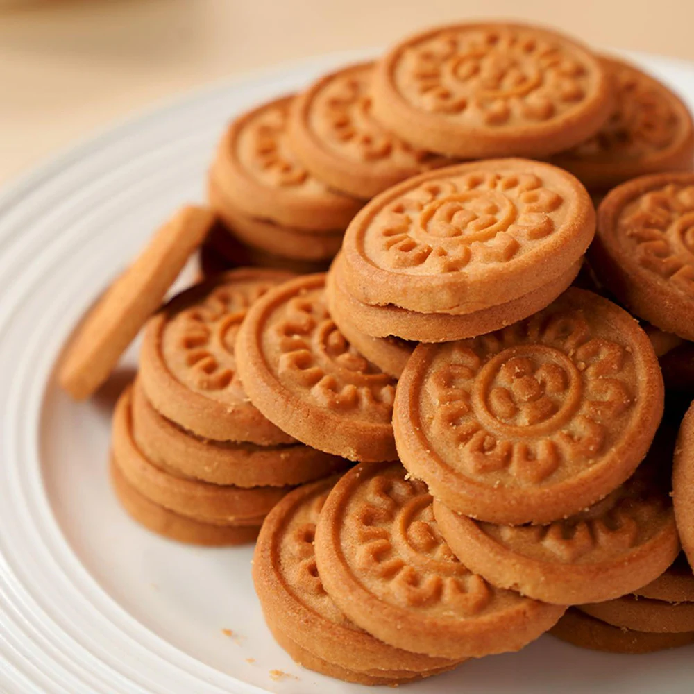 ALDI Value Series Chive Biscuits 350g - Savoury Scallion Cookies – Limited Import - Image 2