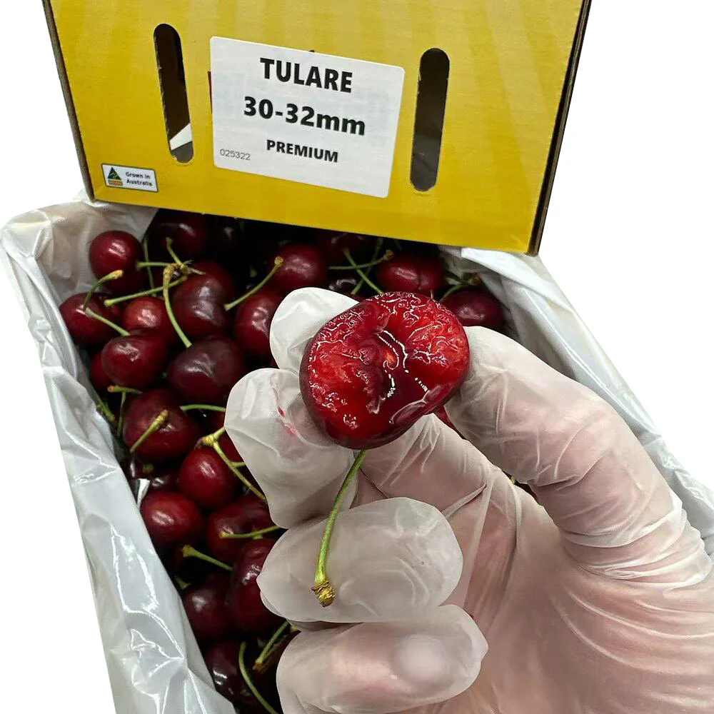 Australian Tulare Premium Cherries 30–32mm Gift Box – 2kg - Image 5