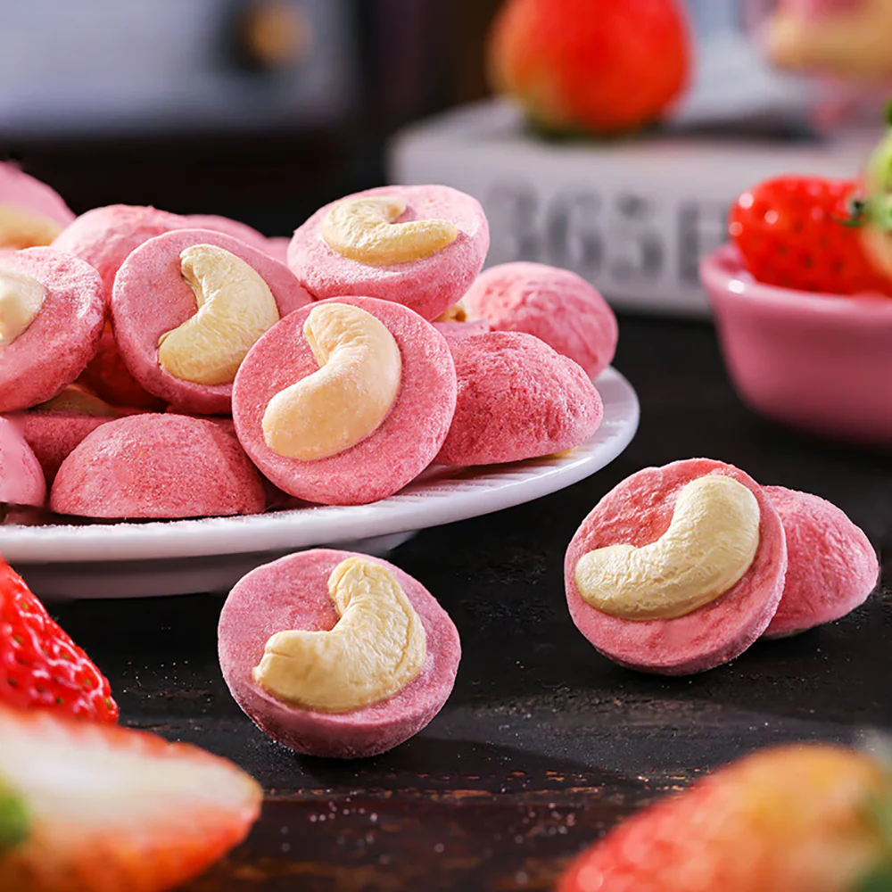 Ben Gong E Le Strawberry Cashew Crunch Balls - 30g - Image 3