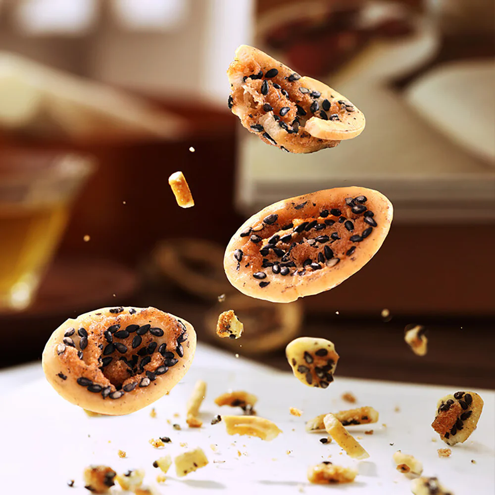Ben Gong E Le Yam and Black Sesame Cat Ear Pastry - 120g - Image 3