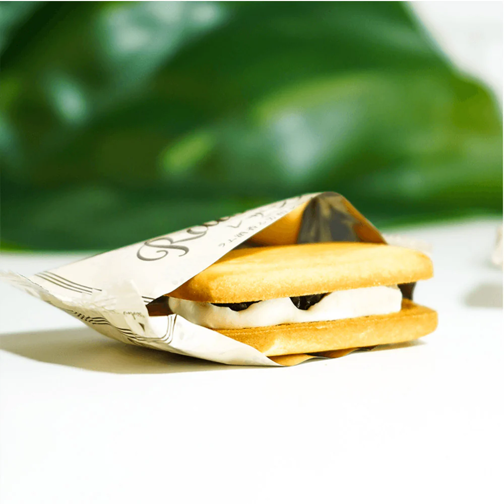 Bourbon Rum Raisin Sandwich Cookies - 6 Pieces, 159g - Image 3