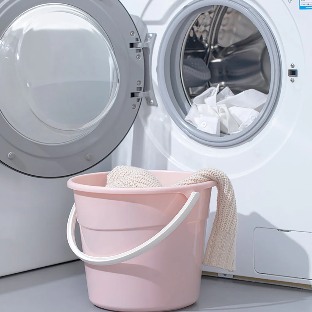 Chahua Household Portable Plastic Bucket 12.2L - Random Colors - Image 2