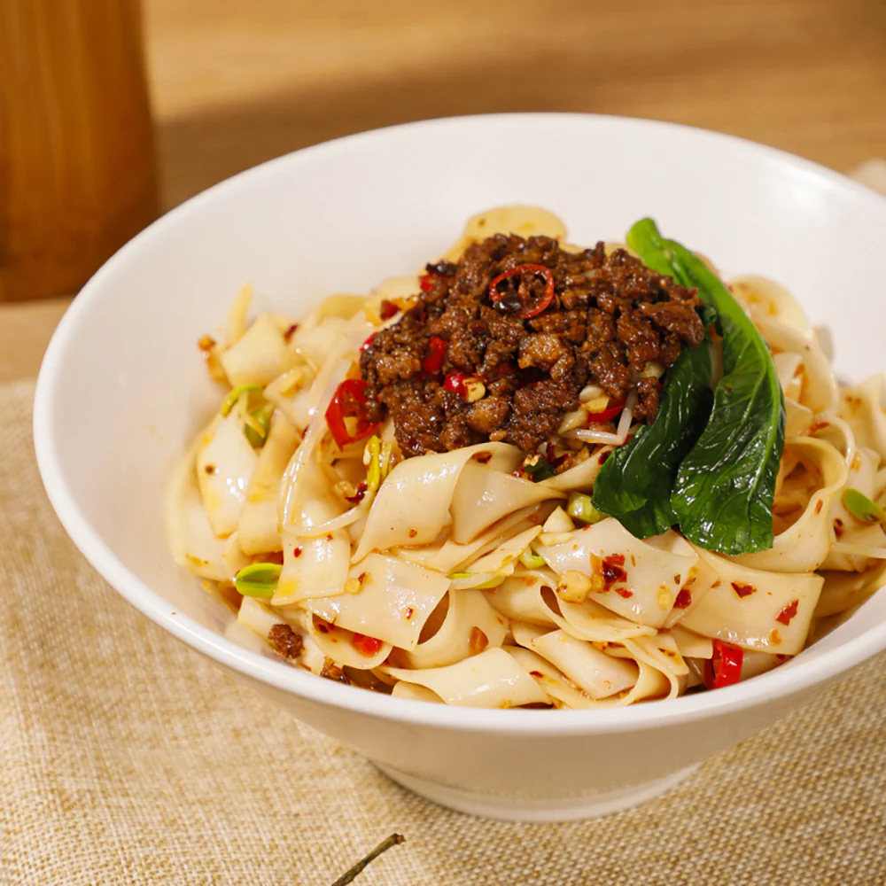 Chen Keming Wide Wavy Noodles - 150g - Image 4