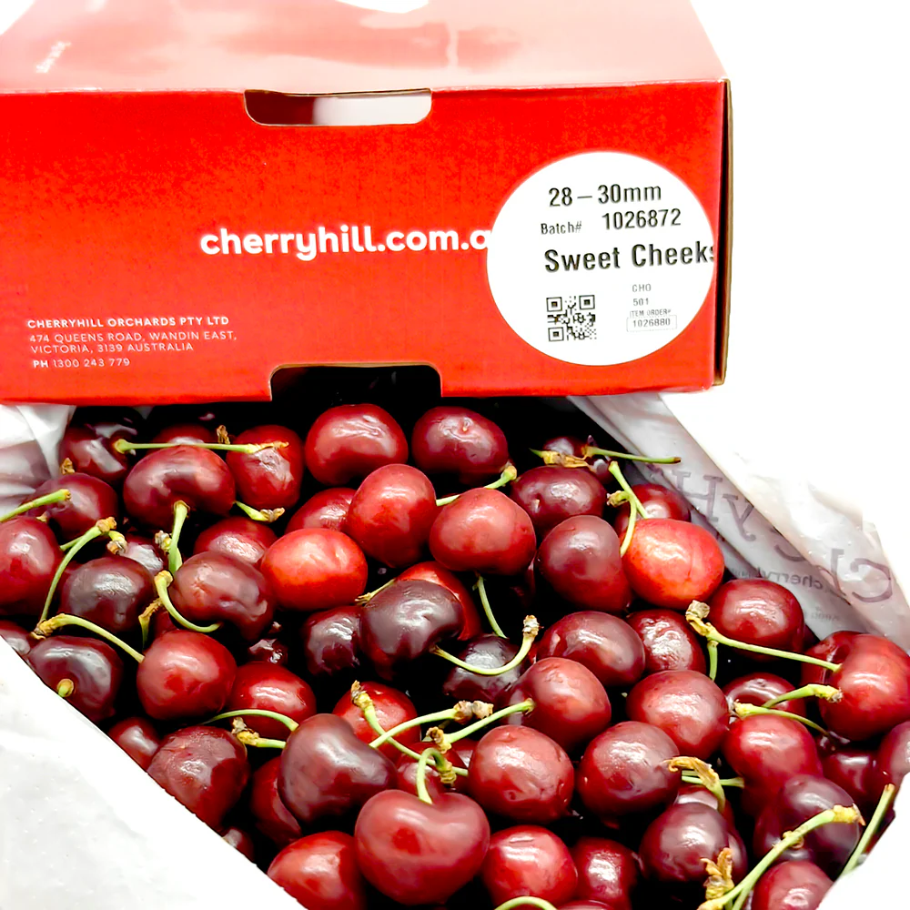CherryHill Sweet Cheek Export Grade Cherries Gift Box 28-30mm - 2kg - Image 3