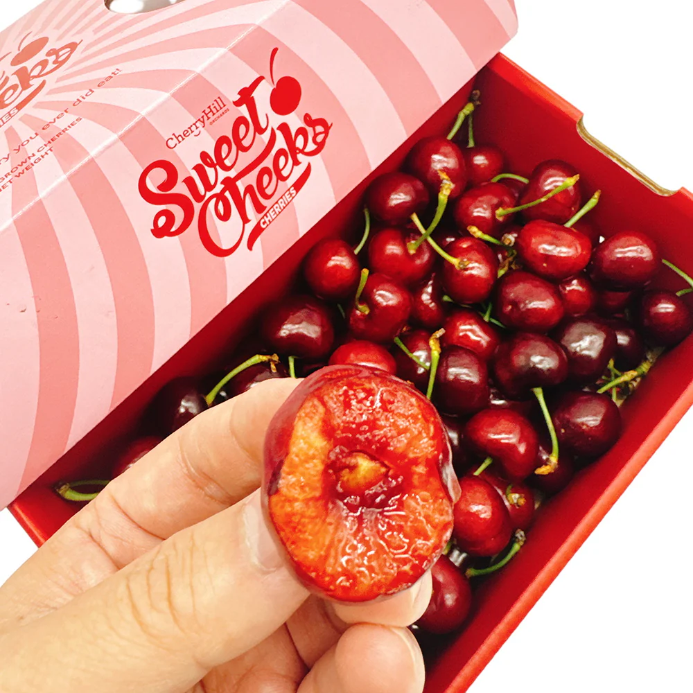 CherryHill Sweet Cheeks Export Grade Cherries Gift Box 30mm+ - 1kg - Image 2