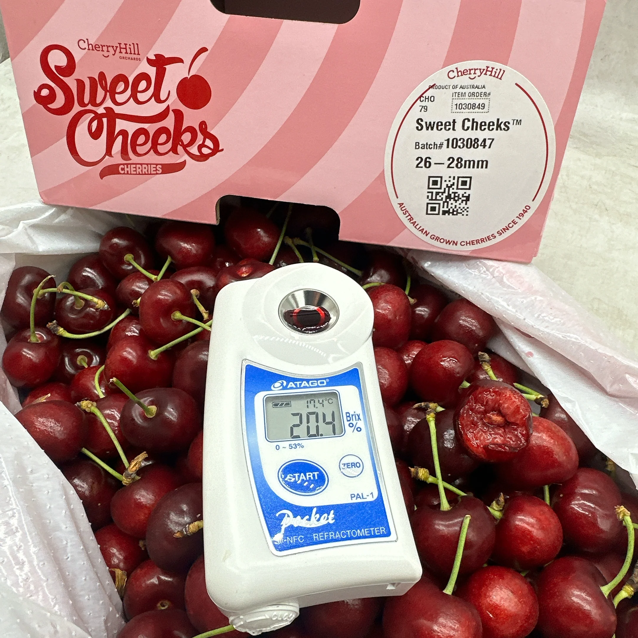 CherryHill Sweet Cheeks Low-Acid Cherries Gift Box 26–28mm 2kg - Image 2