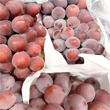 Chinese Kyoho Grapes - 1 Bunch (1.5kg) - Image 2