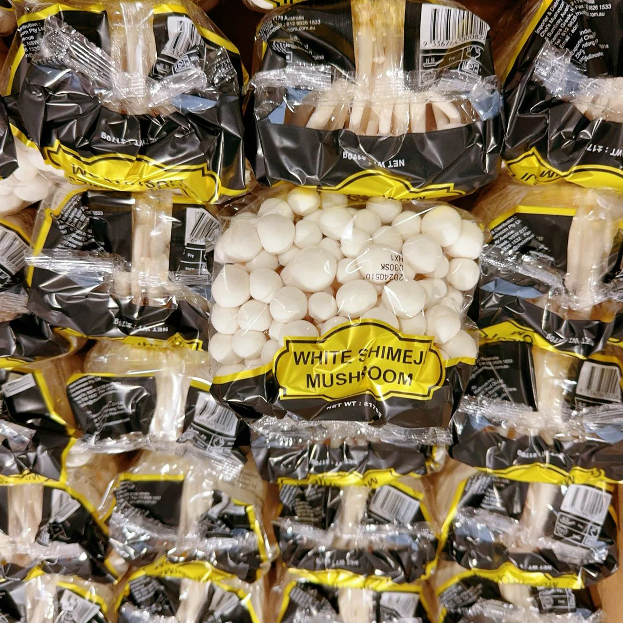 Chois White Shimeji Mushrooms - 150g - Image 3