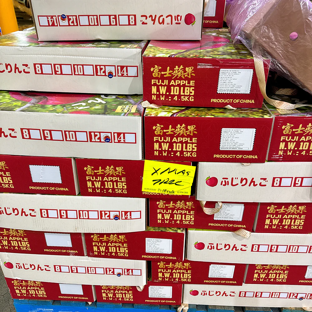Christmas Edition Fuji Apples - Box of 12, 4.5kg - Image 6