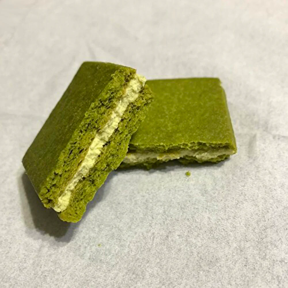 Confetti Kyoto Matcha Flavor Sandwich Cookies - 6 Pieces - Image 3