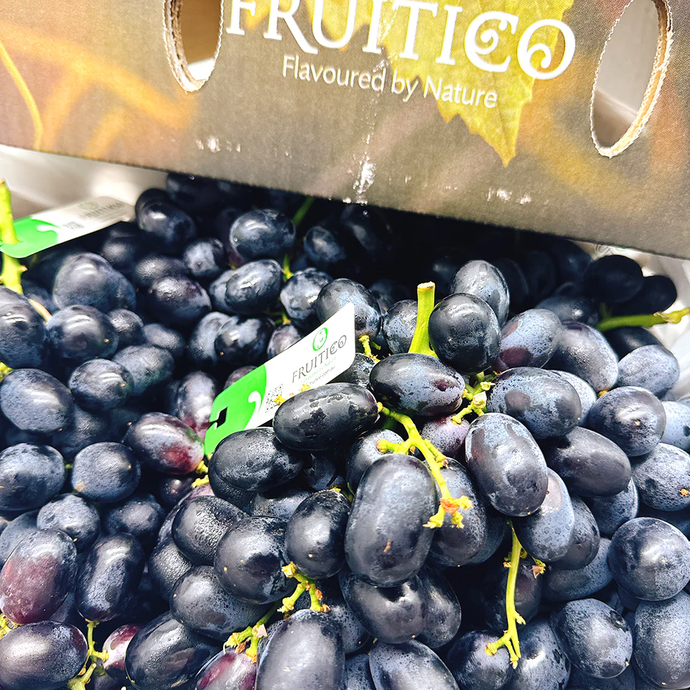Cotton Candy Seedless Black Grapes - 1kg - Image 3