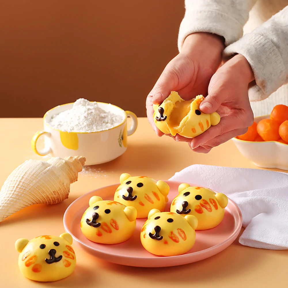 Daoxiangcheng Frozen Tiger-Shaped Custard Buns - 336g - Image 3