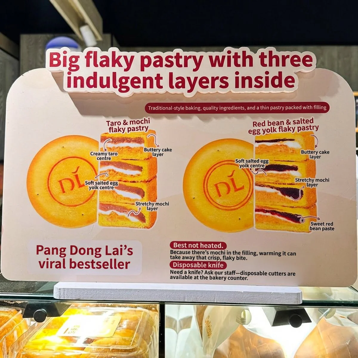 DL Large Mooncake – Red Bean & Salted Egg Yolk Flaky Pastry 490g - Image 4