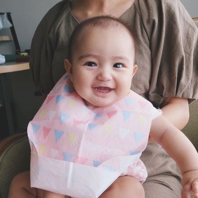 Edisonmama Disposable Baby Bibs - 8 Pieces, Blue & Pink - Image 3