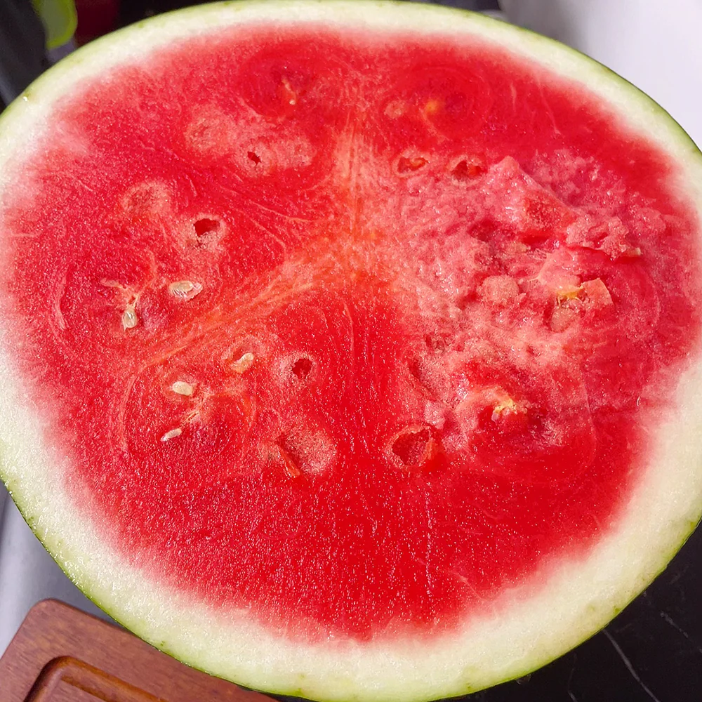 Extra Large Super Sweet Watermelon - 1 Piece, 10kg+ - Image 2