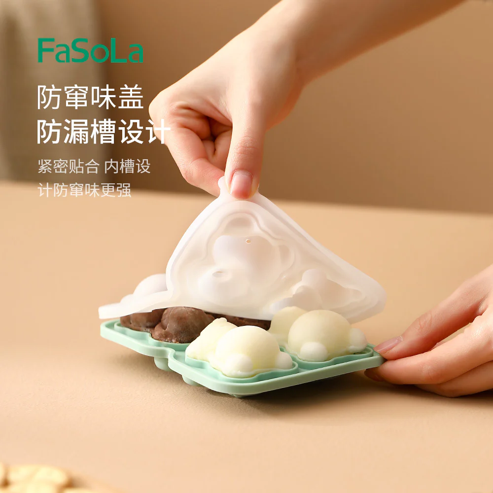 FaSoLa Bear Shaped Ice Cube Tray - 4 Cubes, Green - Image 3