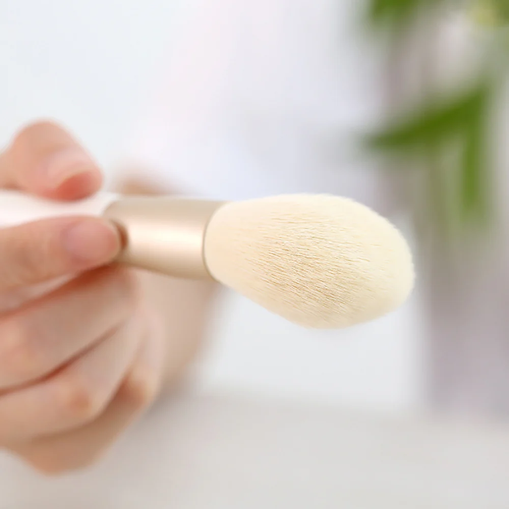 FaSoLa Blush Brush - White - Image 2