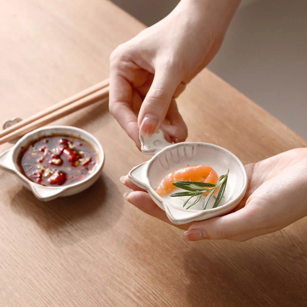 FaSoLa Cat-Shaped Soy Sauce Dish and Chopstick Holder - Image 2