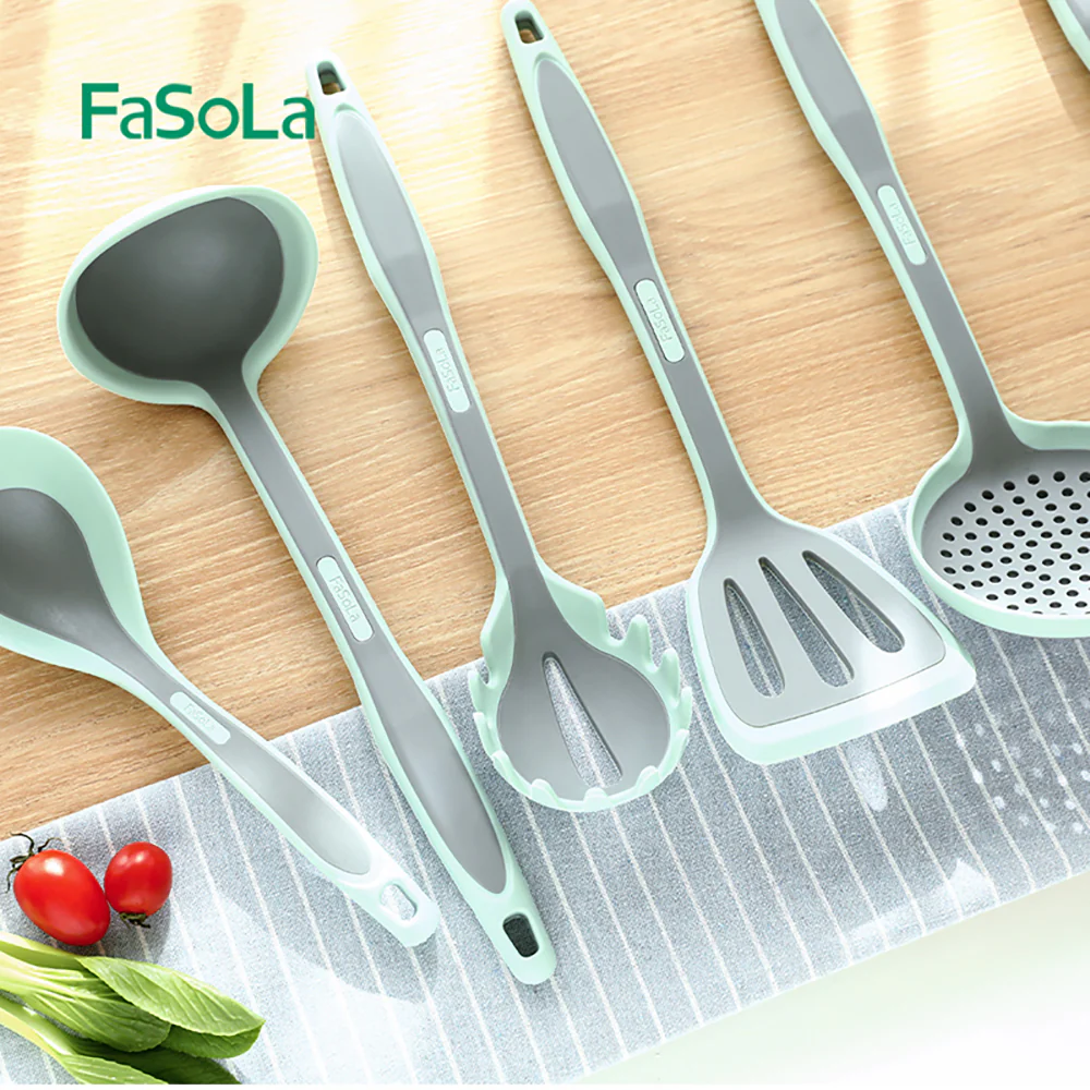 FaSoLa Dual-Color Silicone Pasta Server - Olive Green - Image 2