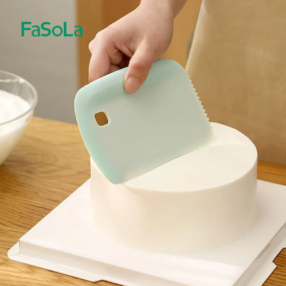 FaSoLa Multi-Functional Dough Cutter - Green, 14.5*10cm - Image 2