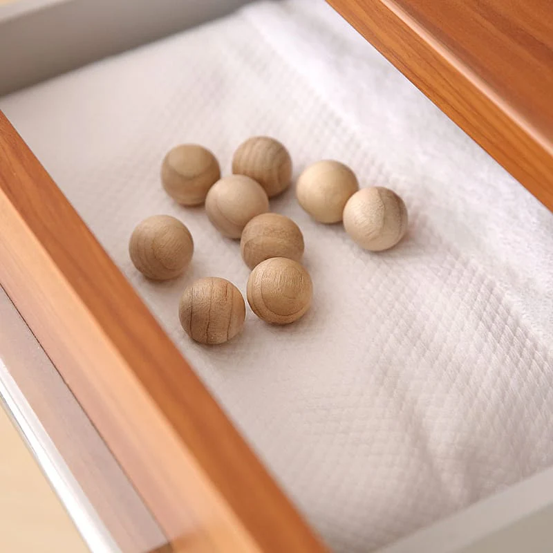 FaSoLa Natural Camphor Wood Balls - Pack of 20 - Image 3