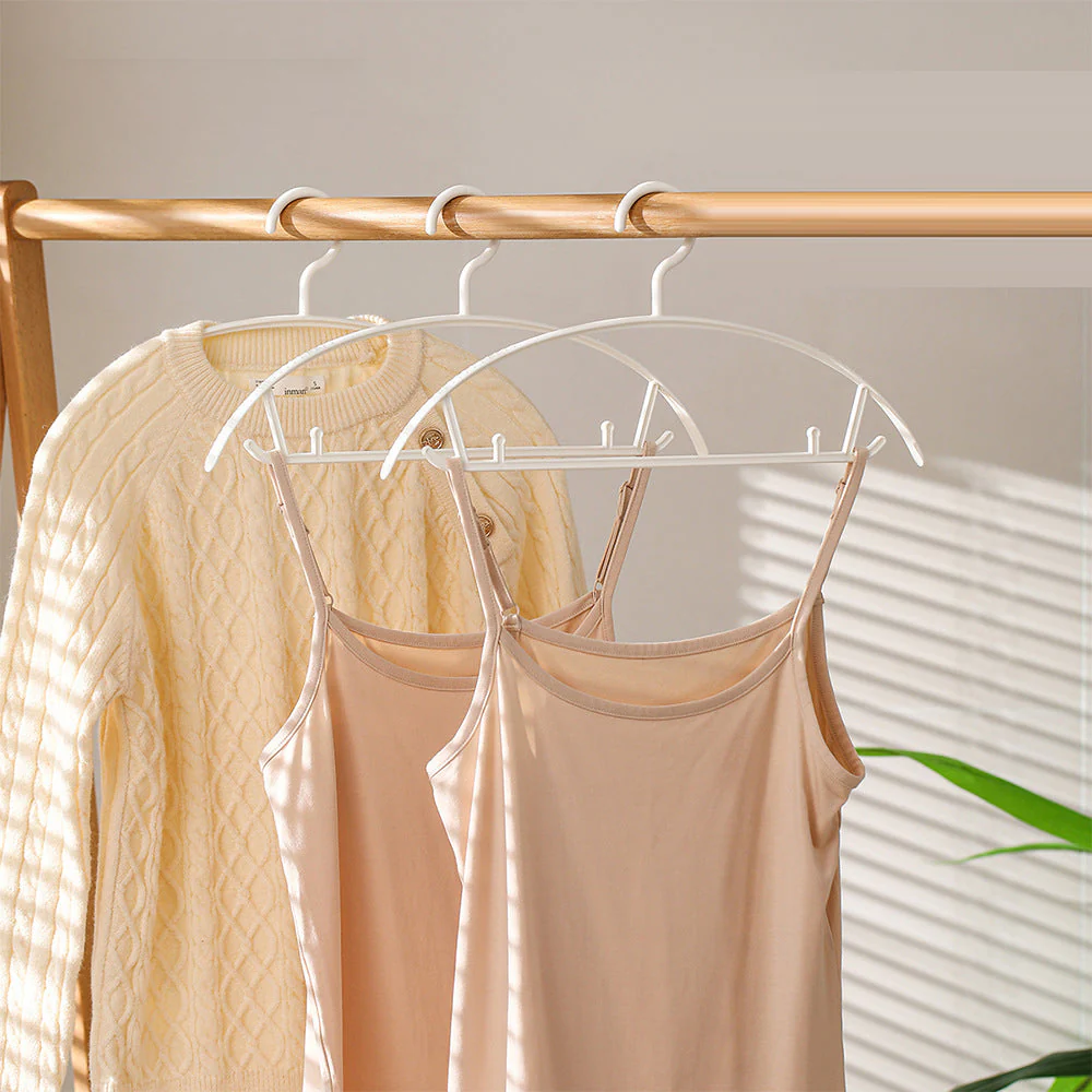 FaSoLa No-Trace Hangers with Collar Protection - White, Set of 5 - Image 4