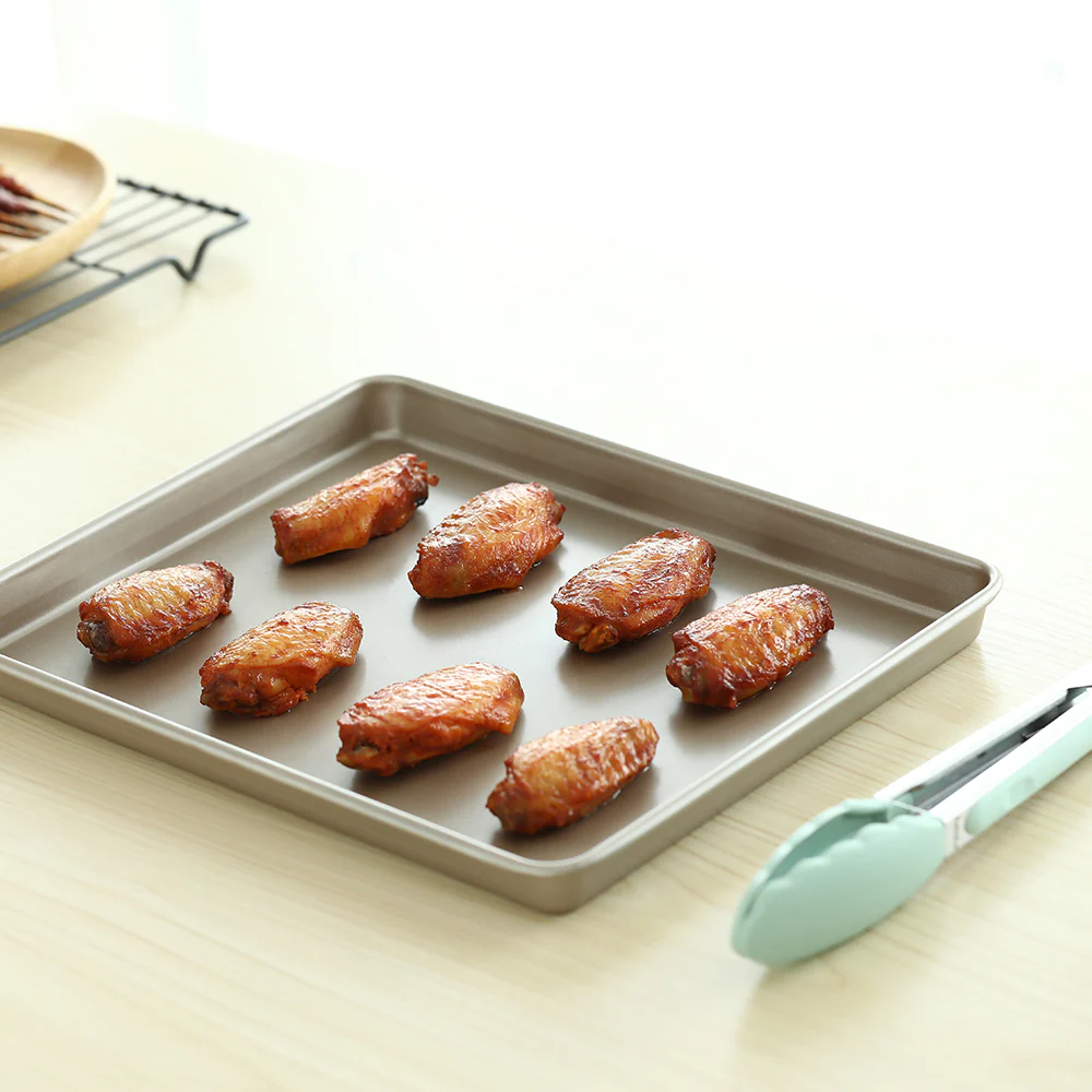 FaSoLa Rectangular Baking Tray - Champagne Gold - Image 4