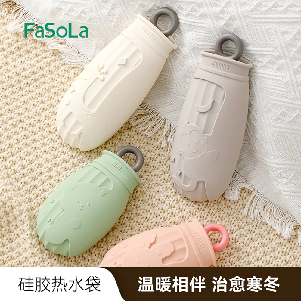 FaSoLa Silicone Hot Water Bottle with Knitted Cover - Beige Giraffe, 500ml - Image 3