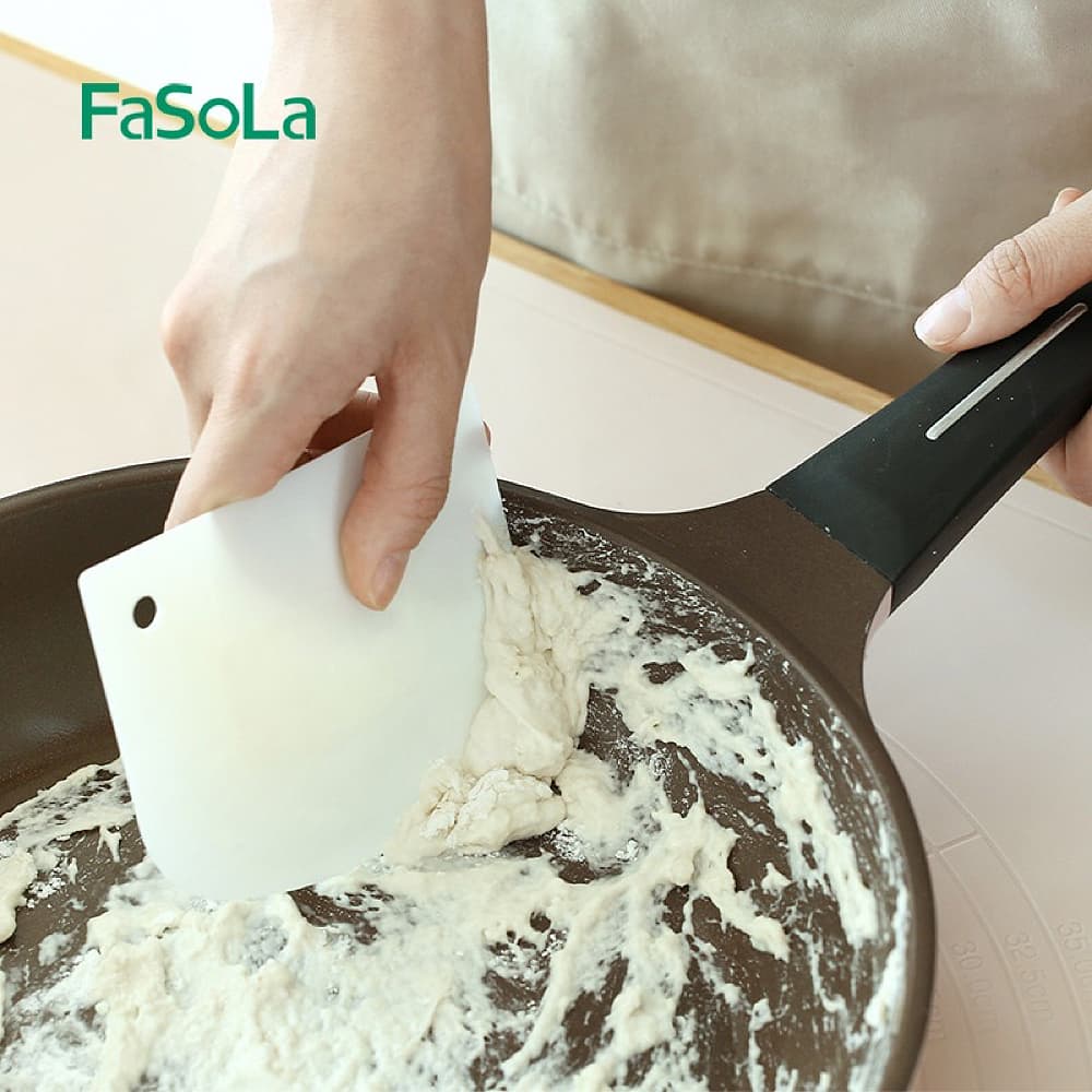 FaSoLa Simple Dough Cutter - Off-White, 12*9.5cm 1Pack - Image 2