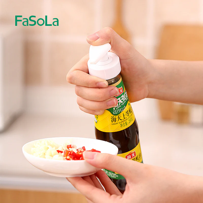FaSoLa Small Vacuum Squeeze Dispenser - White - Image 3