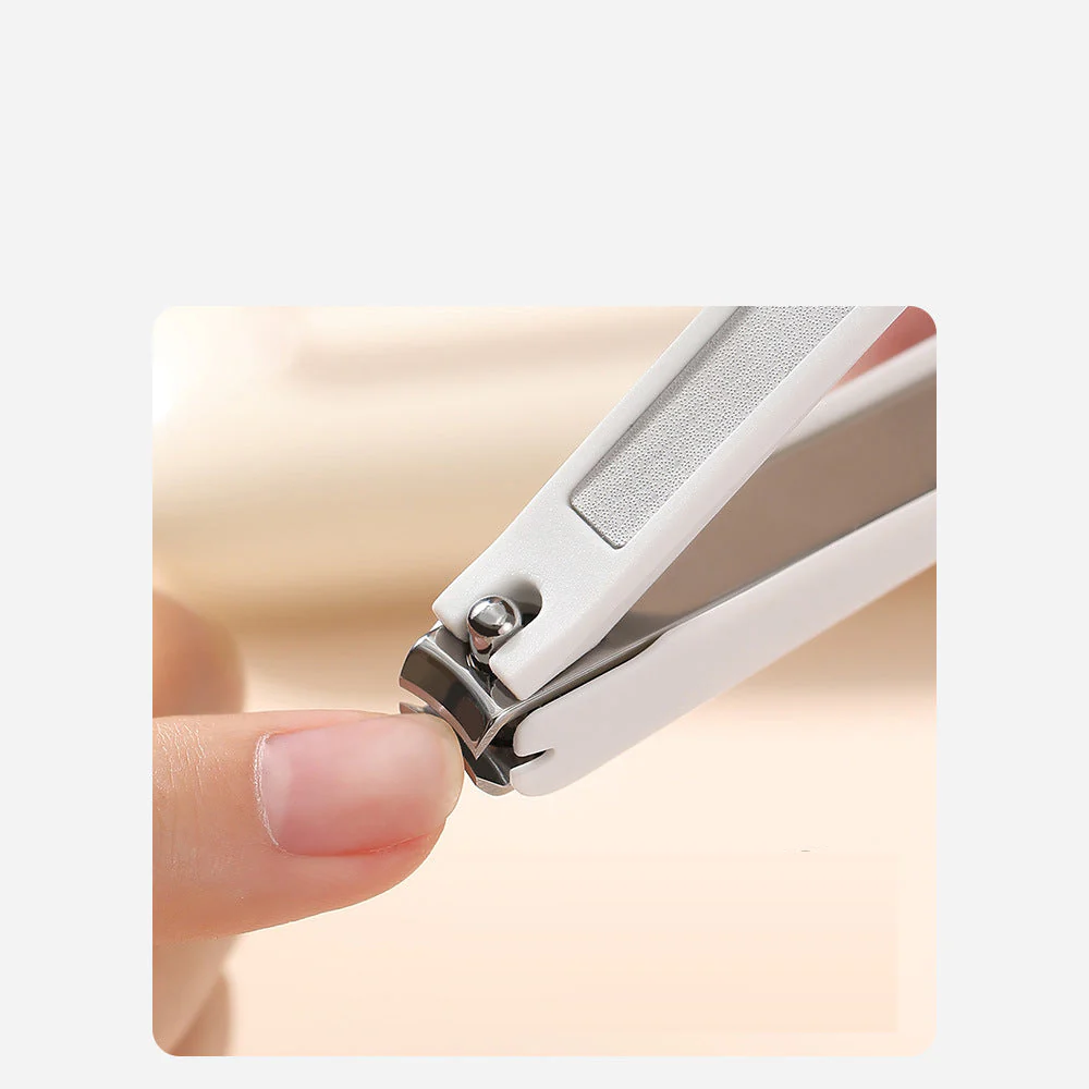 FaSoLa White Manicure and Ear Cleaning Set - 3 Pieces - Image 4