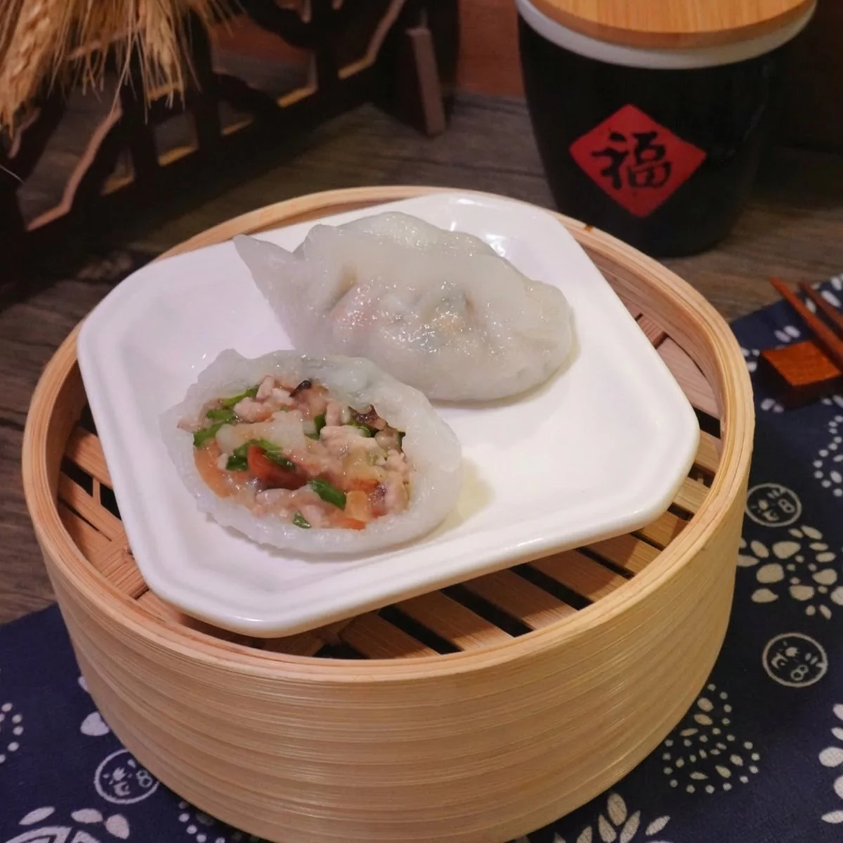 Fengcai Lou Chaozhou Fun Guo (Teochew Crystal Dumplings, Pork & Chive) – Frozen, 6 Pieces - Image 2