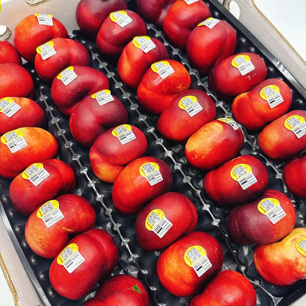 Flat Nectarines - 600g - Image 2