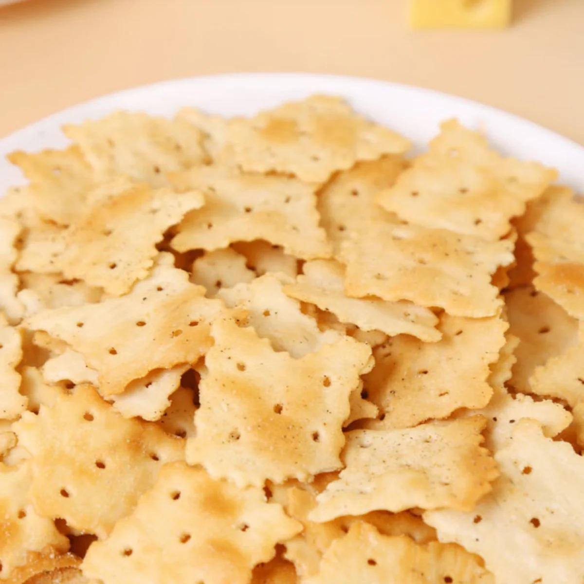 Four Seas Crispy Crackers Assorted Flavours 360g – Limited Import - Image 2