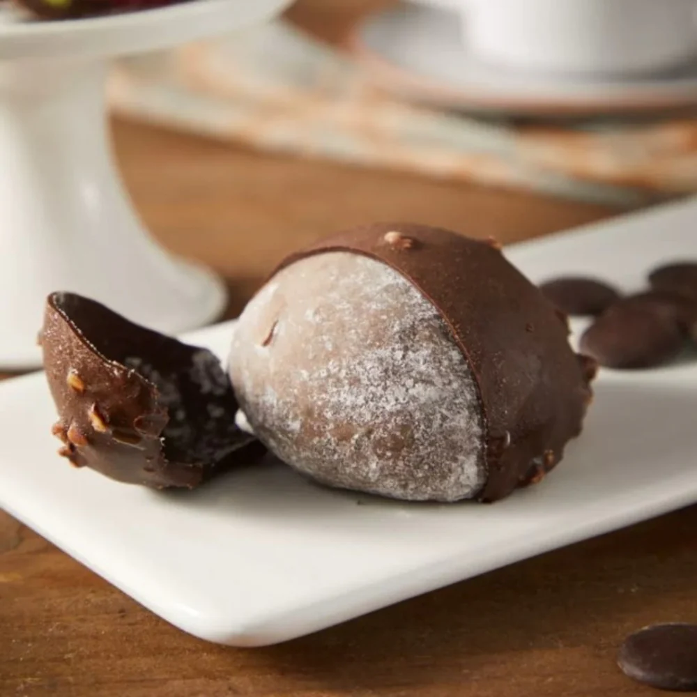 Freshhippo Bakery Crispy Chocolate Pistachio & Raspberry Daifuku 130g - Frozen Mochi Dessert - Image 4