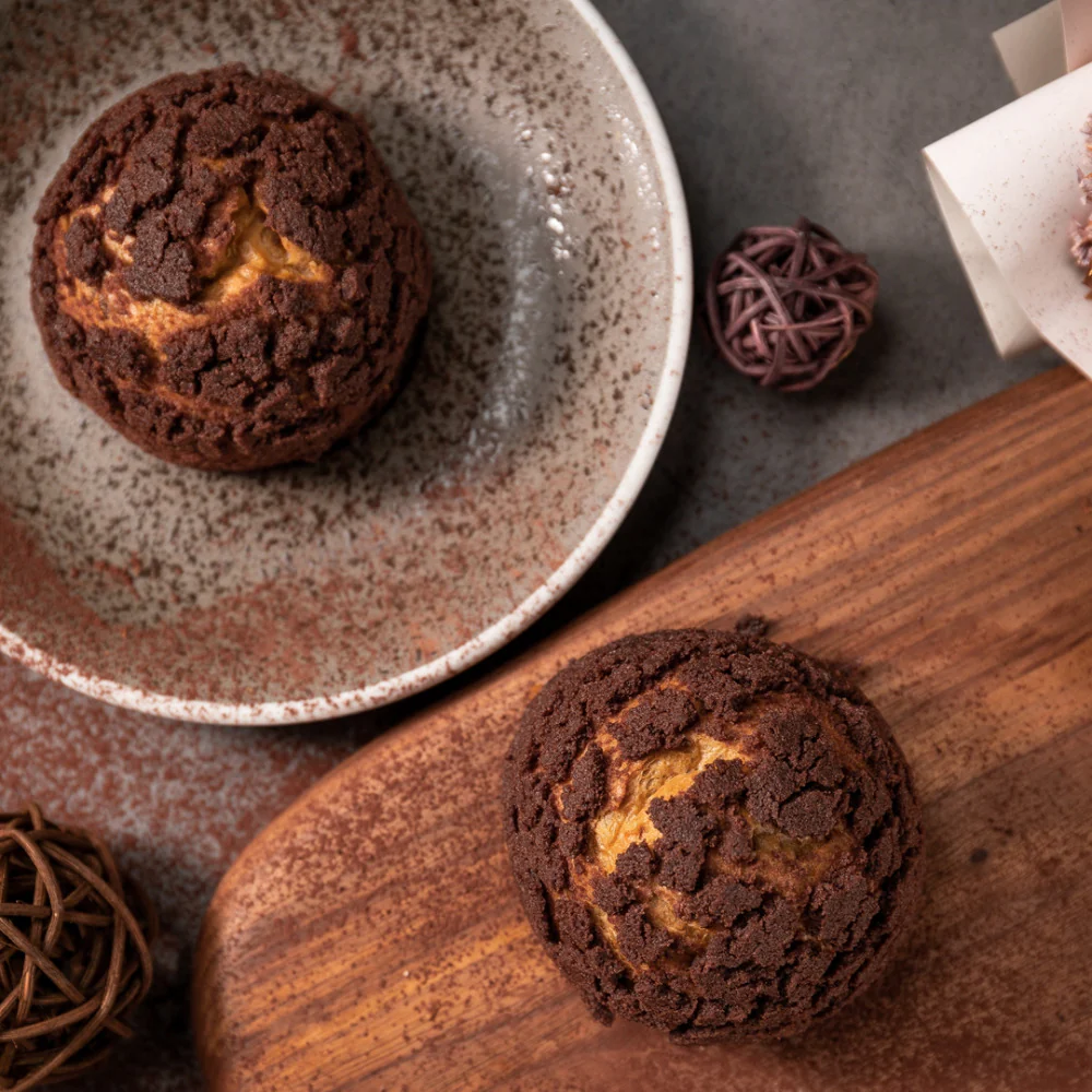 Frozen Chocolate Cream Puffs (Choux) with Crunchy Cookie Crust – 6 Pieces, 360g - Image 3
