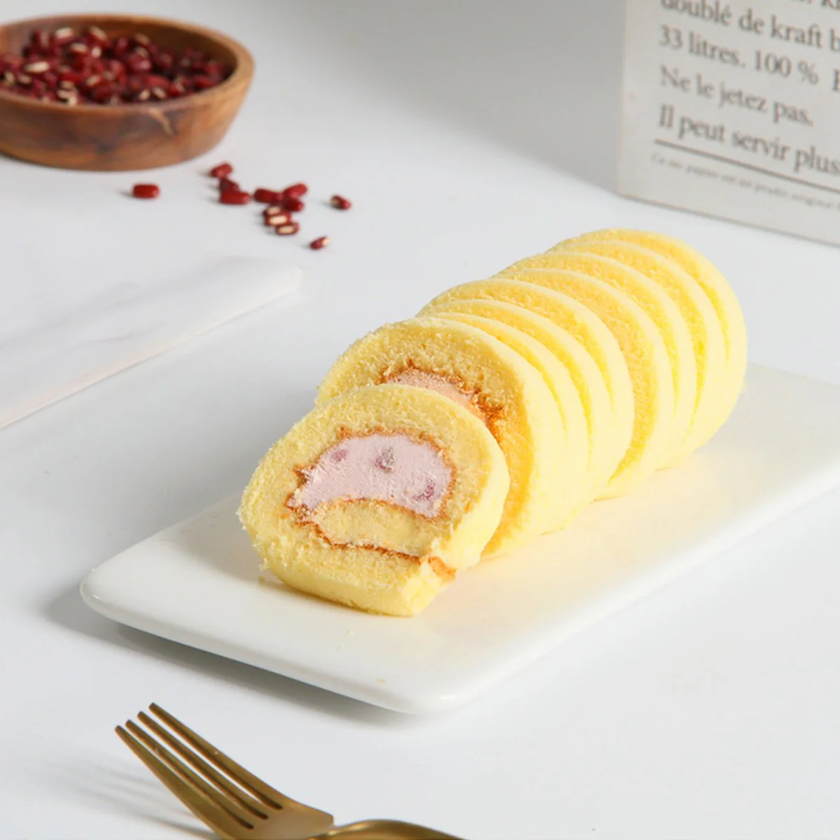 Frozen Japanese-Style Mini Guava Swiss Rolls 200g (24 Pieces) - Image 4