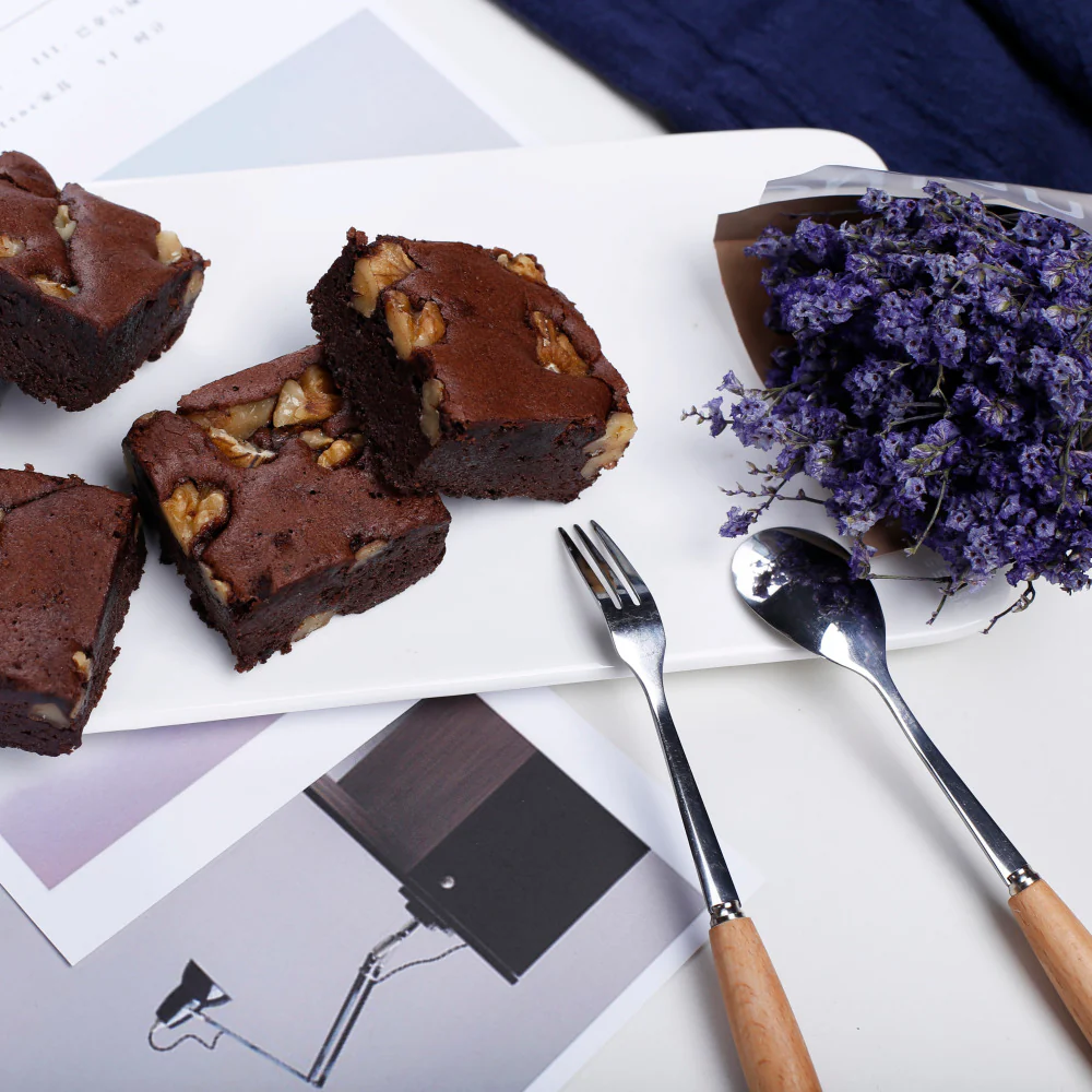 Frozen Walnut Chocolate Brownies – 4 Pieces, 135g - Fudgy Dessert Squares Ready to Heat & Serve - Image 3