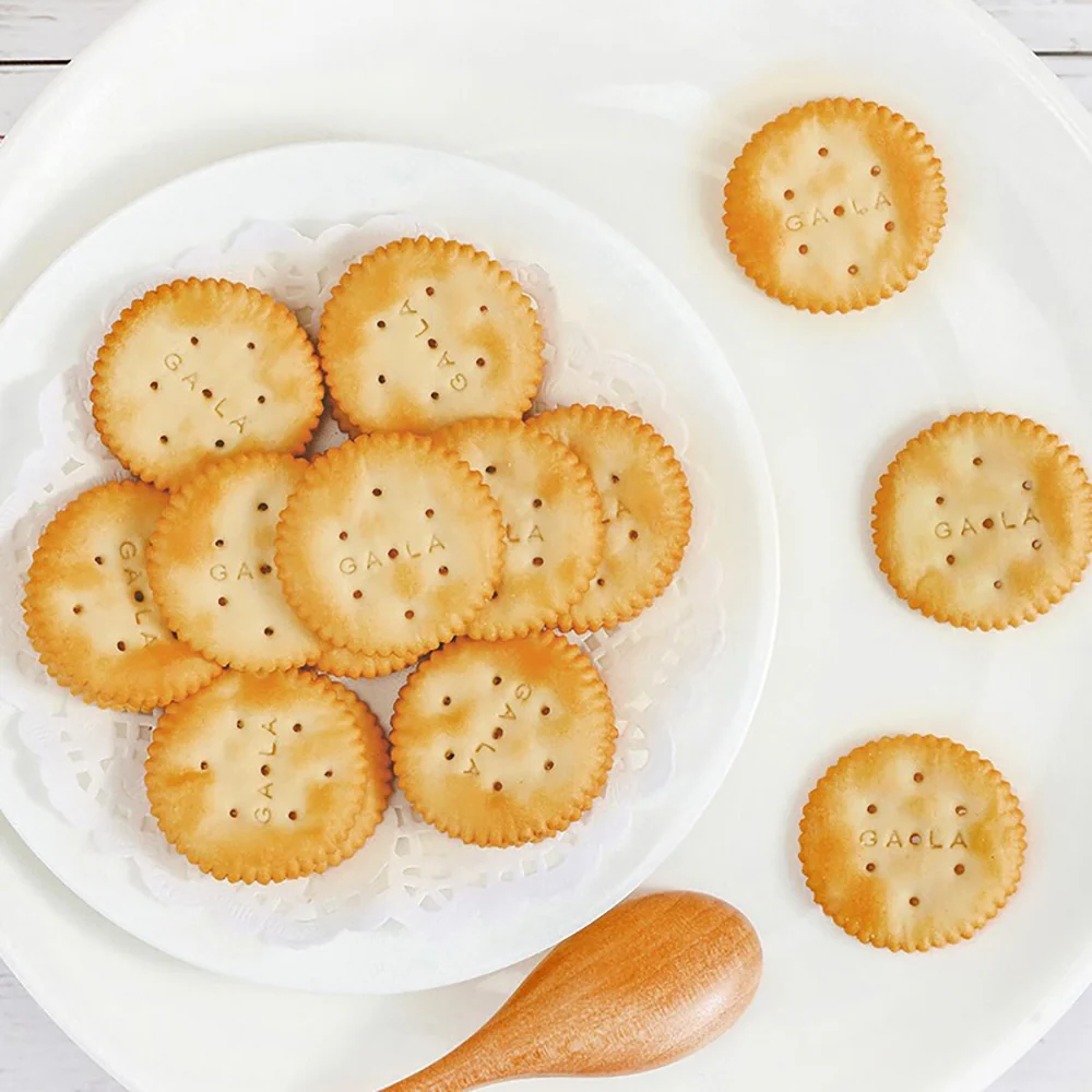 Garden Classic Gala Biscuits - 180g - Image 2