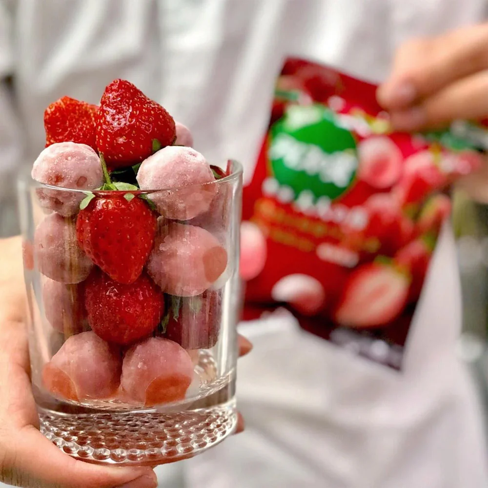 Glico Frozen Strawberry Juice Balls - 42ml - Image 2