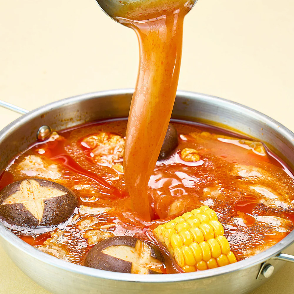 Gu Yue Ren Jia Tangy Tomato Hot Pot Soup Base 200g – Limited Import - Image 2