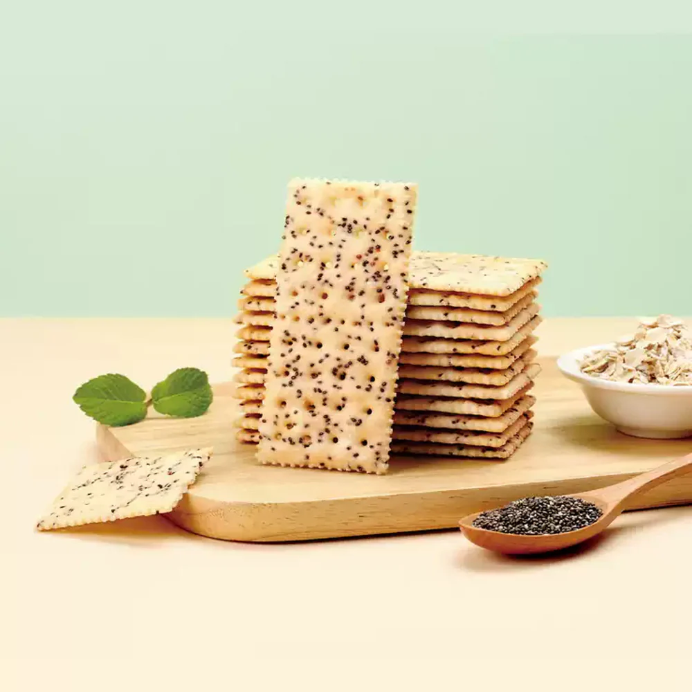 Guangzhou Restaurant Chia-Seed Oats Soda Crackers 1.5kg (with New Zealand Butter) – Limited Import - Image 2