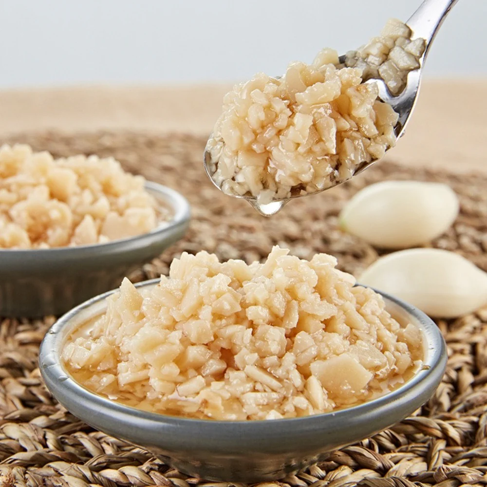 Guyue Renjia Aromatic Minced Garlic Sauce 180g – Limited Import - Image 2