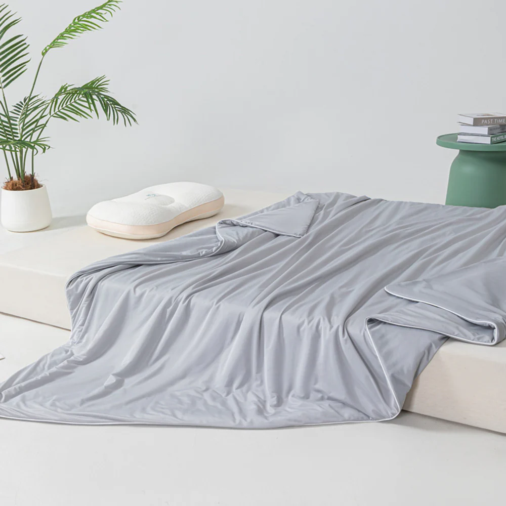 Heartin Spring/Summer Quilt Grey King - Image 5