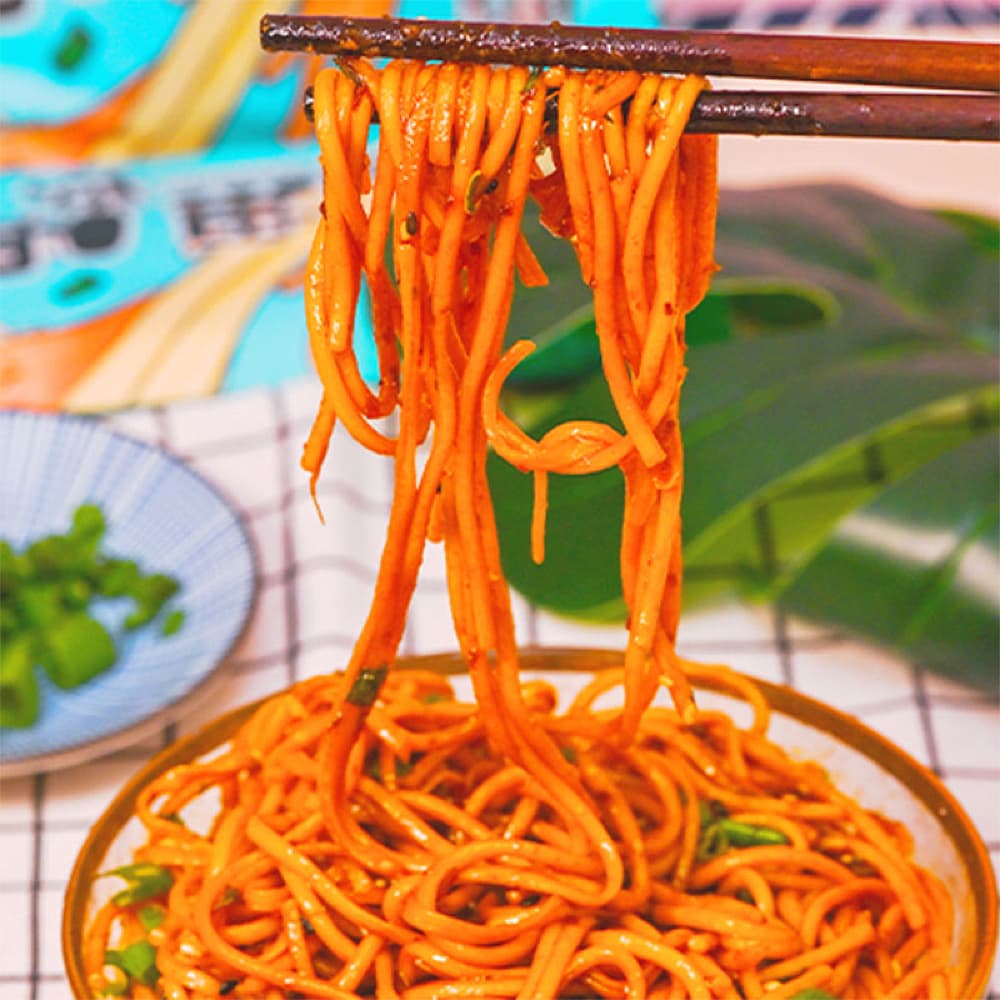 Hi-Eat Scallion Oil Noodles - Shanghai Style - 125g - Image 2
