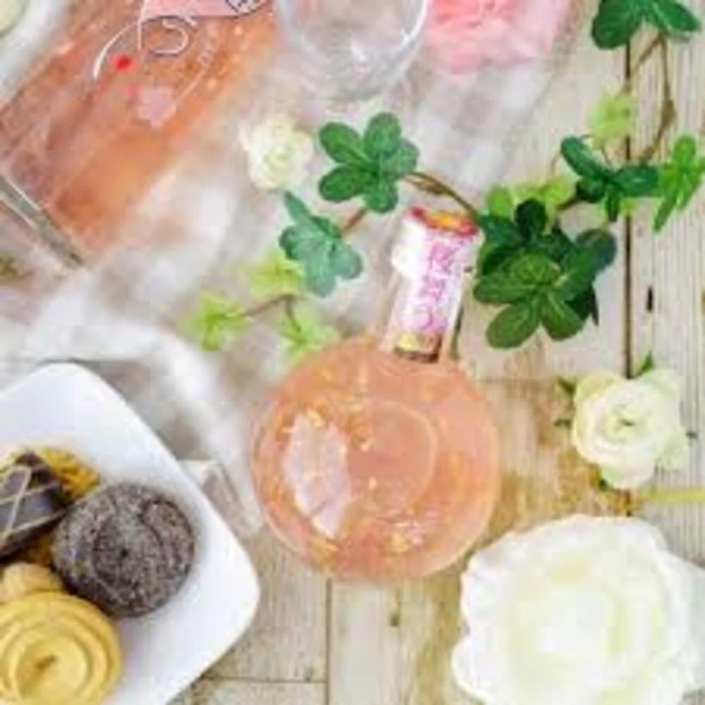 Hokoen Sakura-Mai Gold Peach Liqueur 9% ABV 300ml – Japanese Peach Liqueur with Edible Gold Leaf & Sakura Petals - Image 3
